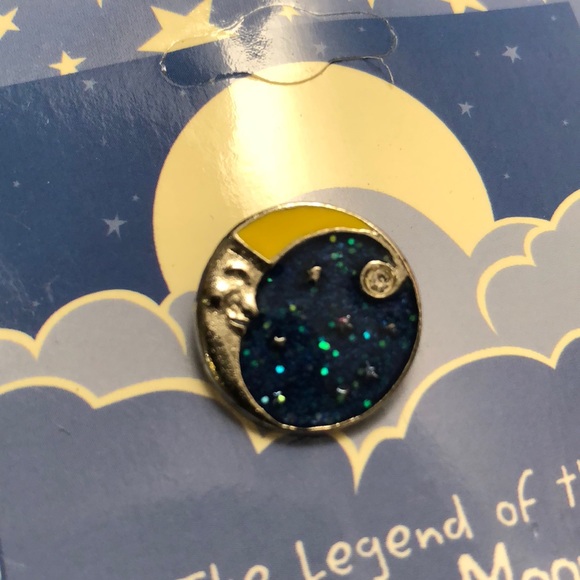 Jeweled lapel pin “Winter Moon.” - Picture 2 of 3